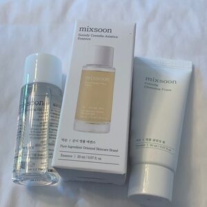 Mixsoon Centella Cleansing Foam, Essences & Bean Cleansing Oil Travel Size Set